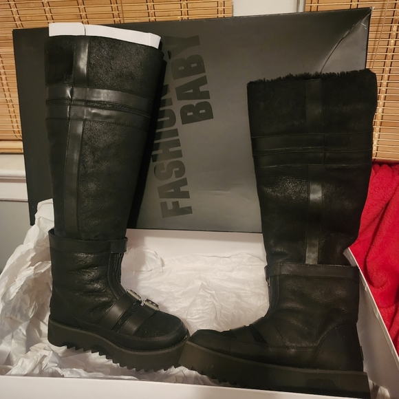 UGG- W MOTO PUNK OTK BOOT - Picture 3 of 12